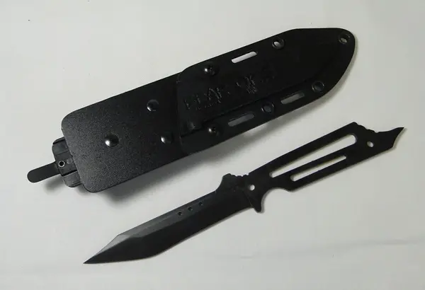 8 5/8-Inch Bear Steel Tanto Knife – Black Coated Blade With Tactical Finish 1