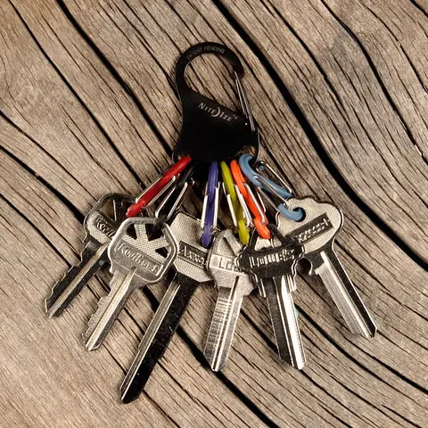 Black Key Organizer With Carabiner Mount 1