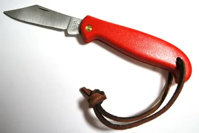 General-Purpose Red-Handle Action Knife With Leather Sheath 1