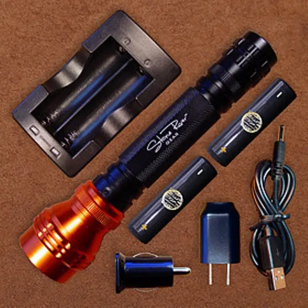 High-Power 1000-Lumen Usb-Rechargeable Led Flashlight 1