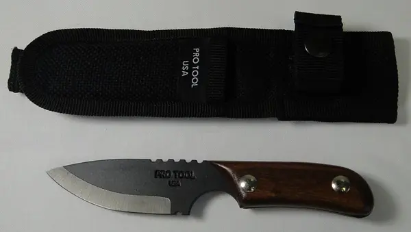 Hunter Utility Backpacker Knife – Black Nylon Sheath 1