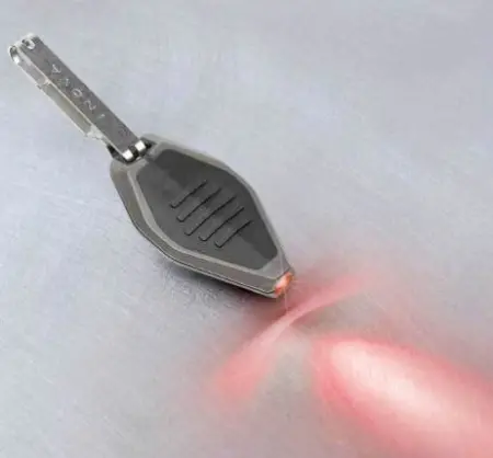 Microlight Led Flashlight – Red Emitter, Black Housing 1