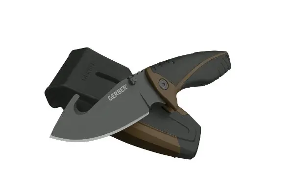 Myth Folding Knife With Gut Hook And Fine Edge 1