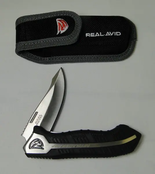 Revelation Amp Dual-Blade Knife With Integrated Led Light 1