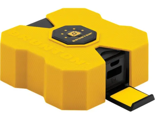 Revolt Xl Power Bank – 9000 Mah, 6-Port Usb Charger In Yellow 1