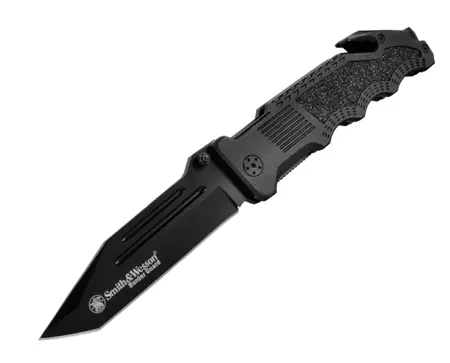 Smith & Wesson Border Guard With Black Tanto Blade 1