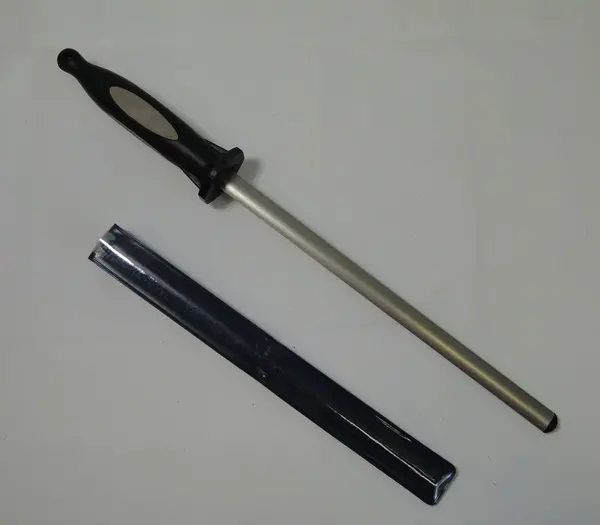 Steel Diamond 10-Inch Medium-Grit Knife Sharpener 1