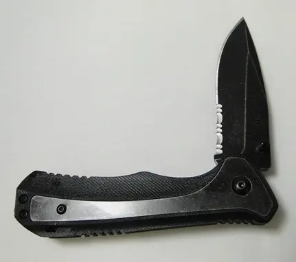 Stonewash-Finished 9Cr18Mov High-Carbon Stainless Blade With 40% Serration 1