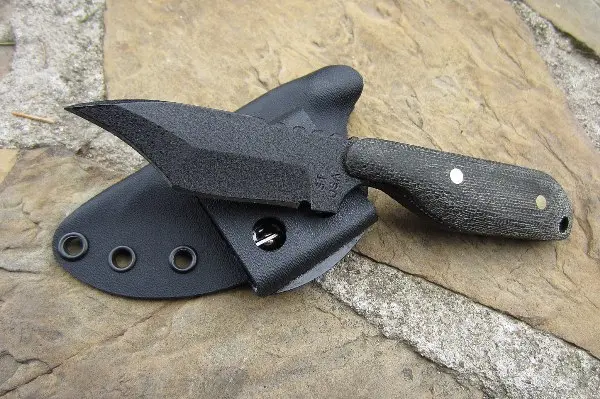 Talon D Folding Knife – Plain Black Micarta Handle 1